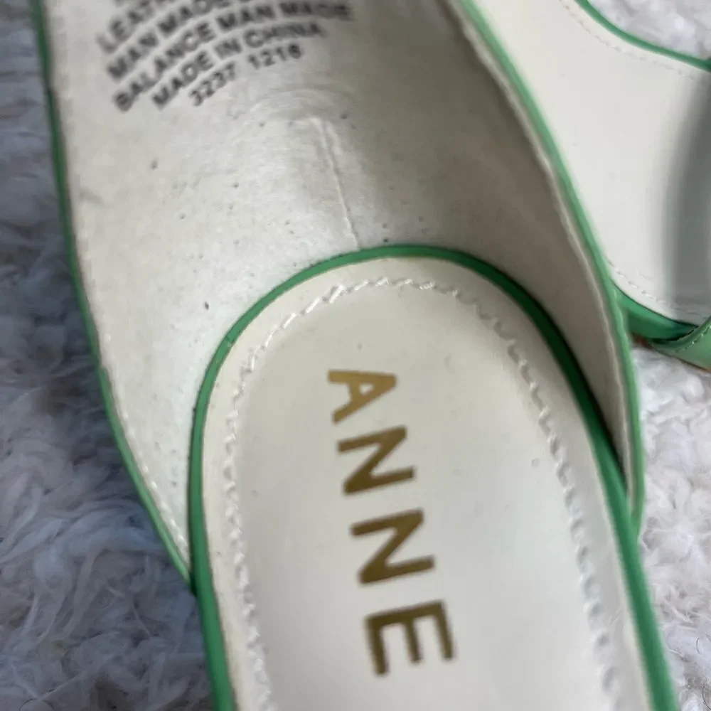 Anne Klein Ossana Mint Green Leather Studded strap Sandals Size 7.5M